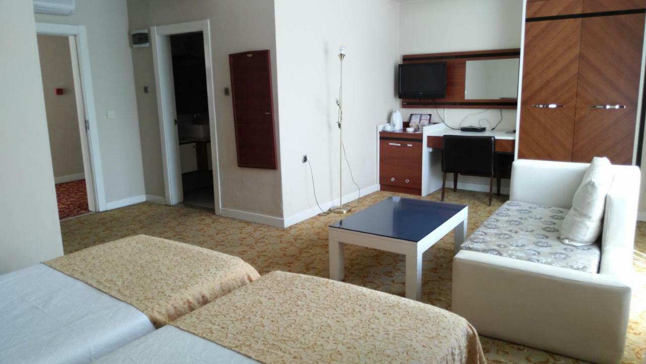 Eriza Hotel 埃尔津詹 外观 照片