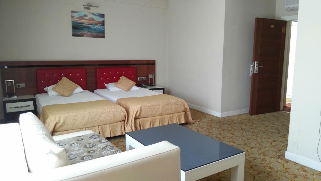 Eriza Hotel 埃尔津詹 外观 照片