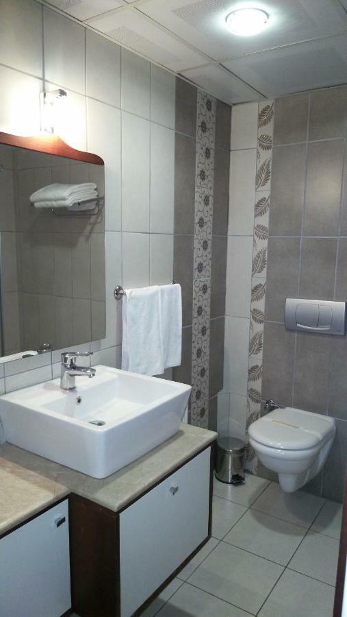 Eriza Hotel 埃尔津詹 外观 照片