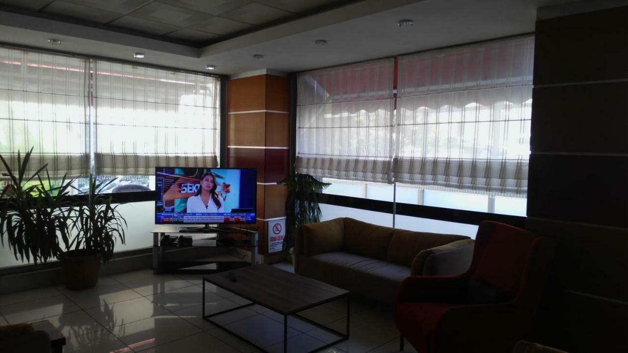 Eriza Hotel 埃尔津詹 外观 照片