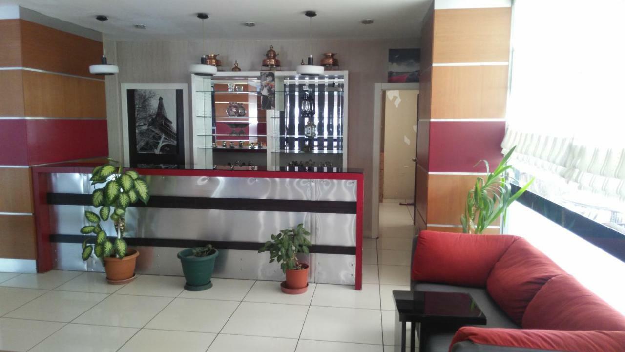 Eriza Hotel 埃尔津詹 外观 照片
